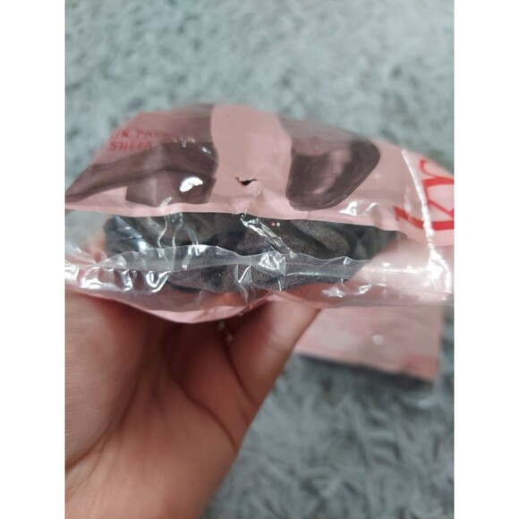 SILKIES 001006 3pair Knee Hi's One Size fits Most Off Black Made USA NOS Vintage - Picture 7 of 8